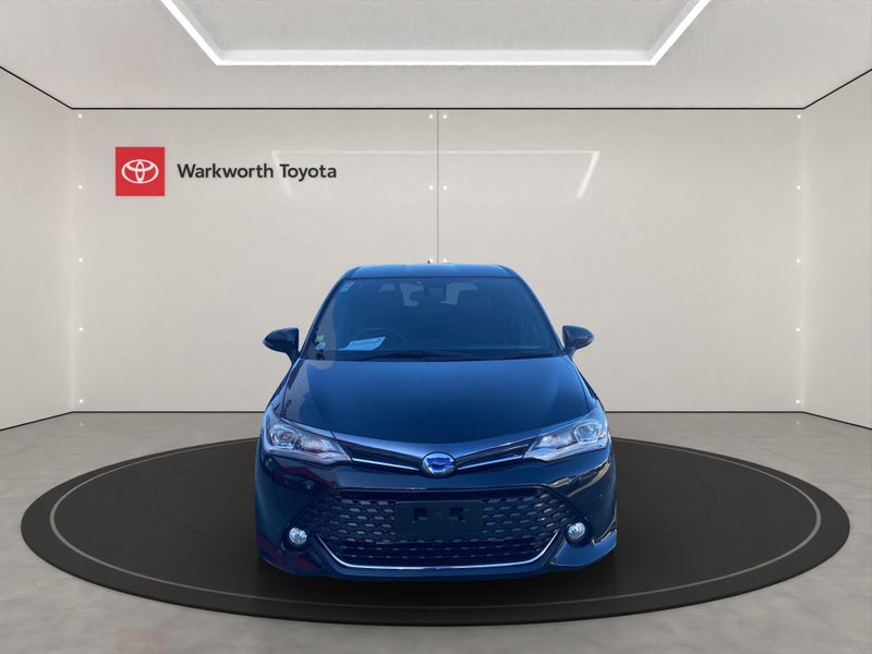 2016 Toyota Corolla Fielder 1.5 Hybrid G WxB 5... image 4