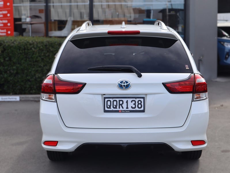 2016 Toyota Corolla Fielder 1.5 Hybrid G WxB image 5