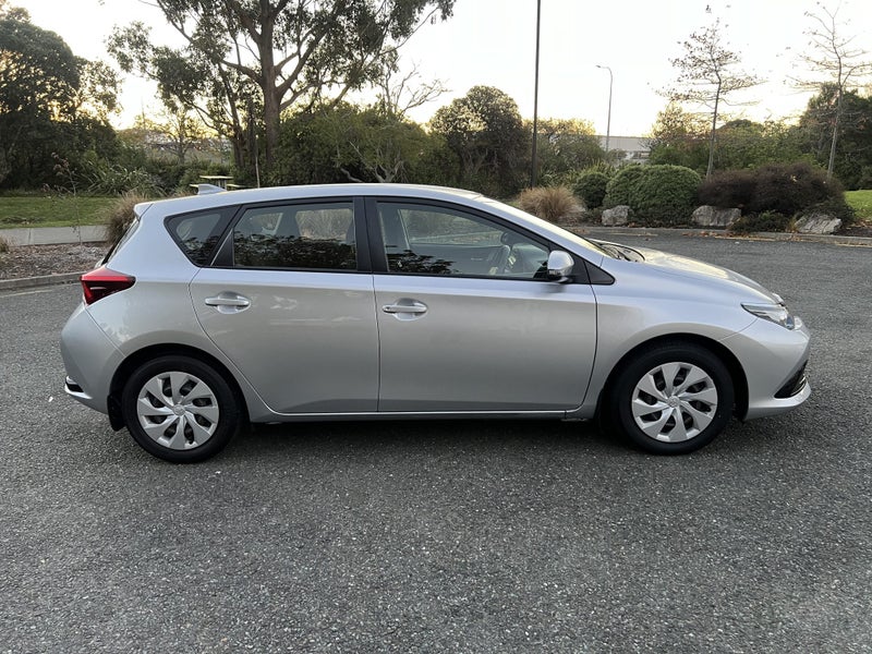 2016 Toyota Corolla GX FWD 1.8P image 3