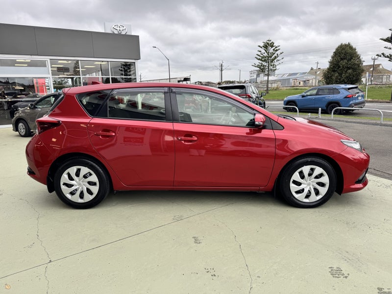 2016 Toyota Corolla GX FWD 1.8P Automatic Hatch image 5