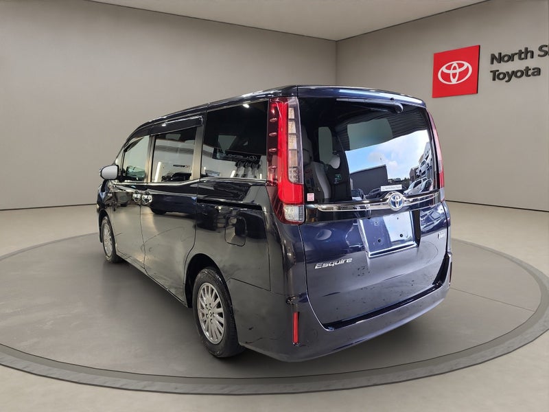 2016 Toyota Esquire 1.8L Hybrid GI 2WD SUV image 5