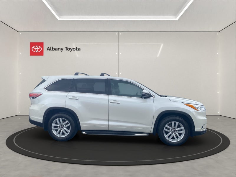 2016 Toyota Highlander GX AWD 3.5P V6 SUV/7 6AT... image 2