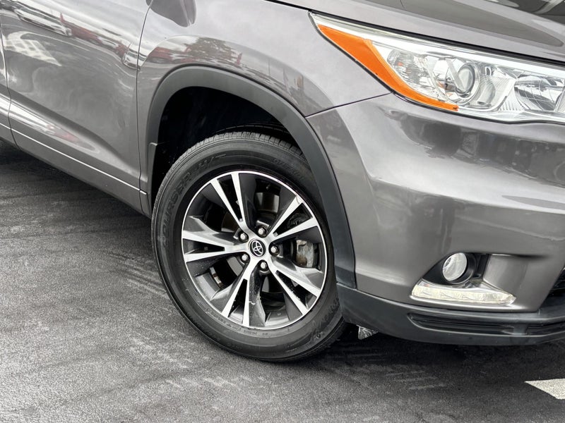 2016 Toyota Highlander GXL AWD 3.5 PETROL LUXUR... image 5