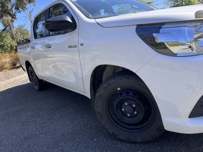 2016 Toyota Hilux 2WD S 2.8DT DOUBLE CAB UTE/4 5MT image 2