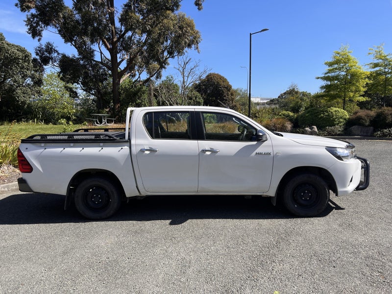 2016 Toyota Hilux 2WD S 2.8DT DOUBLE CAB UTE/4 5MT image 4