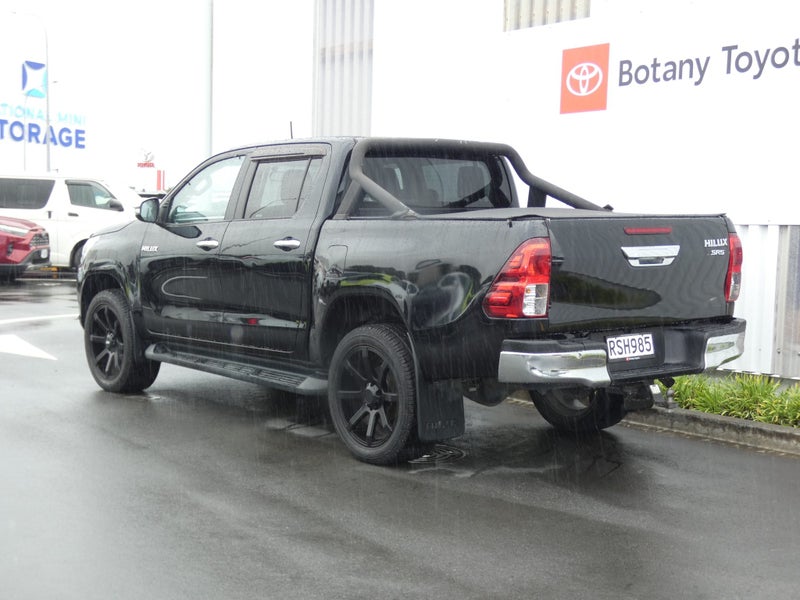 2016 Toyota Hilux SR5 TD DC 2.8D 6MT image 3