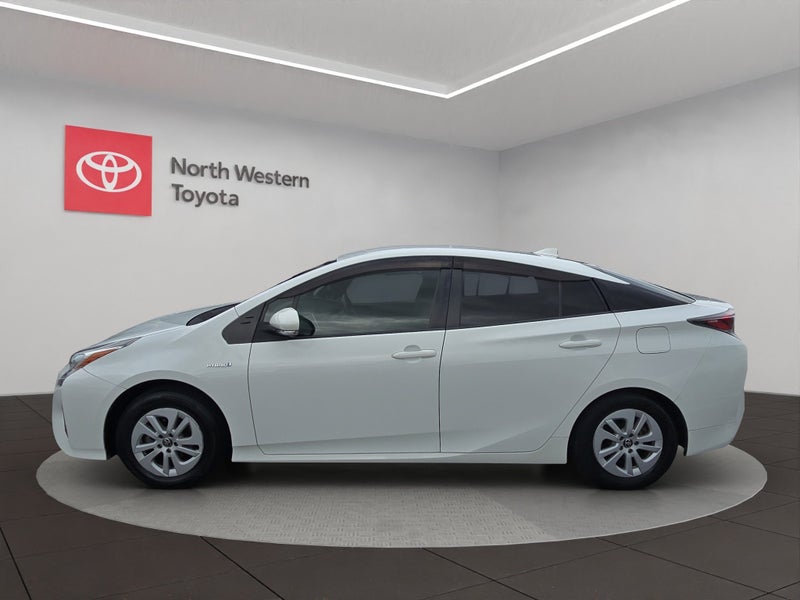 2016 Toyota Prius 1.8 Hybrid E 5 Dr Hatch CVT 2... image 4