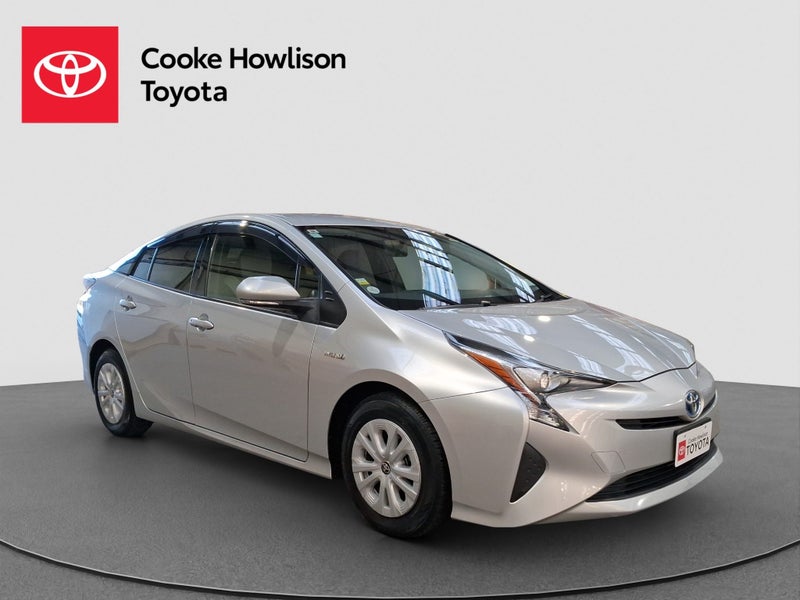 2016 Toyota Prius S 1.8L image 1
