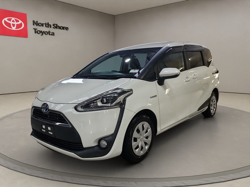 2016 Toyota Sienta 1.5L Hybrid G 2WD Wagon image 3