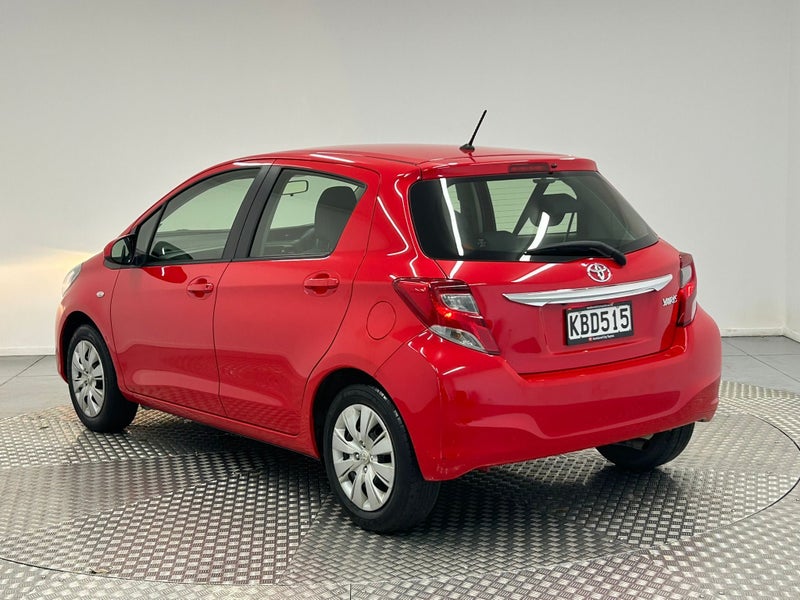 2016 Toyota Yaris GX 1.3P image 5