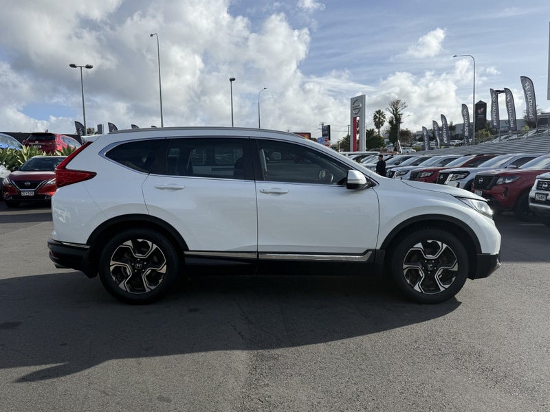 2017 Honda CR-V 2WD TOURING 1.5 PETROL TURBO image 5