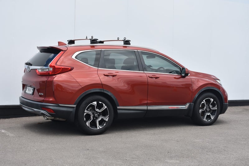 2017 Honda CR-V 2WD Touring image 4