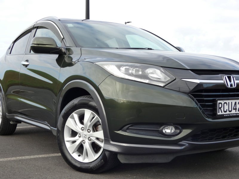 2017 Honda HR-V Awd image 2