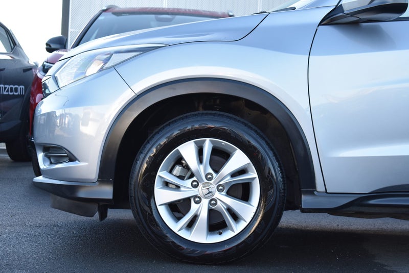 2017 Honda HR-V S 1.8P image 5