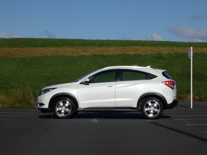 2017 Honda HR-V S Limited image 3