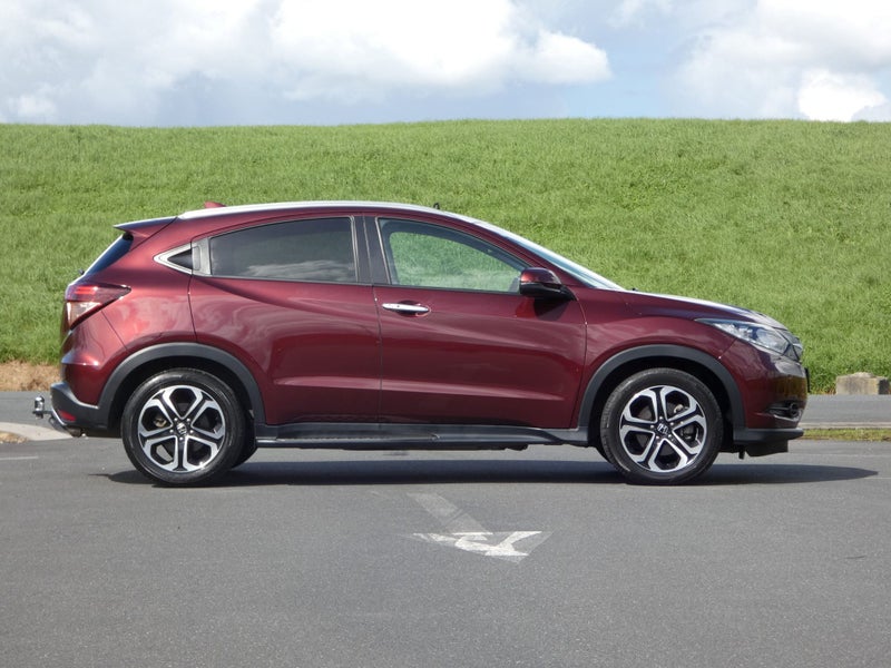 2017 Honda HR-V Sport image 4