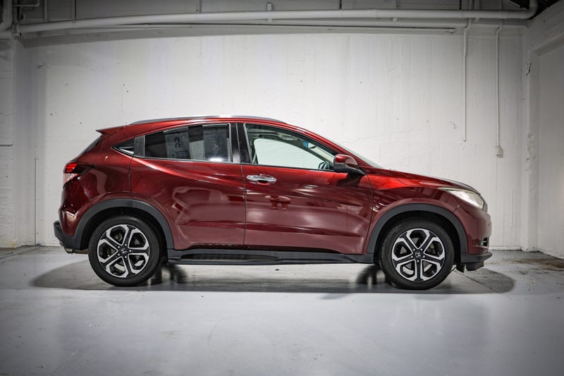 2017 Honda HR-V Sport image 3