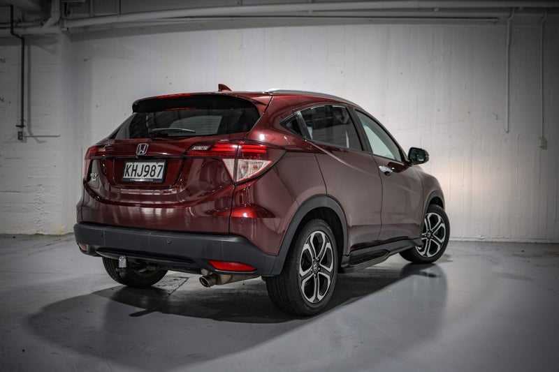 2017 Honda HR-V Sport image 4