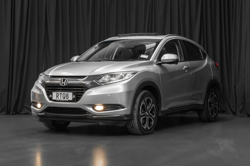2017 Honda HR-V Sport image 3