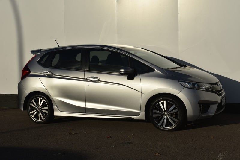 2017 Honda Jazz RS image 3