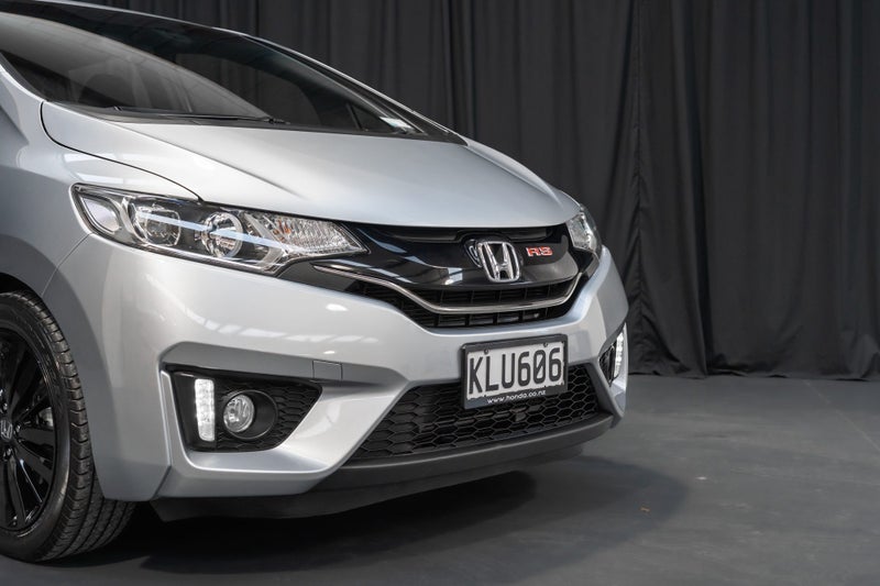 2017 Honda Jazz RS Automatic image 4