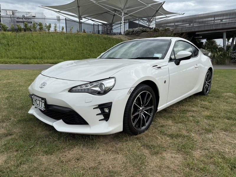 2017 Toyota 86 GT 2.0P Manual RWD Coupe - NZ New image 3