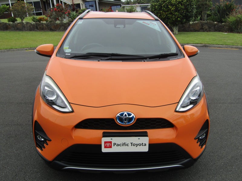 2017 Toyota Aqua 1.5 Hybrid image 2