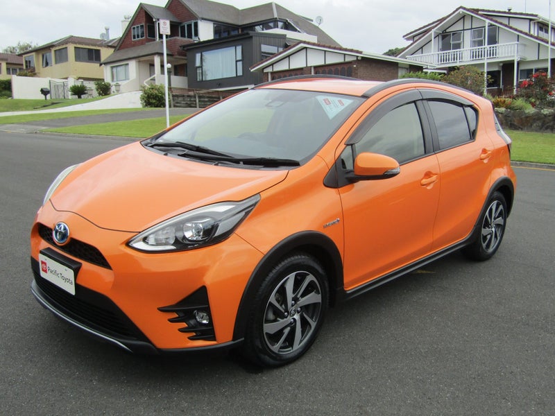 2017 Toyota Aqua 1.5 Hybrid image 3