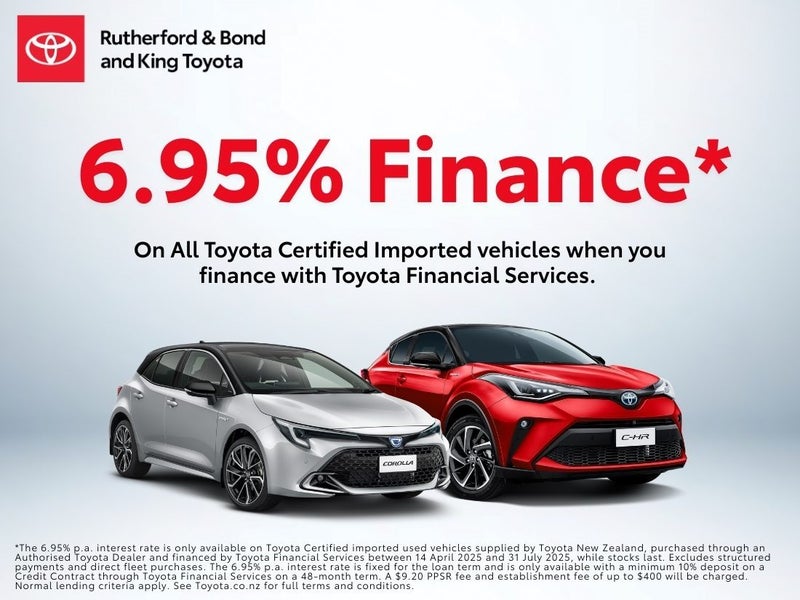2017 Toyota Aqua 1.5 Hybrid Crossover 5 Dr HATC... image 3