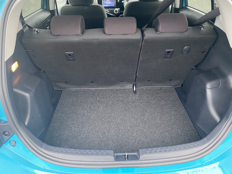2017 Toyota Aqua 1.5 Hybrid G 5 Dr Hatch CVT 2W... image 4