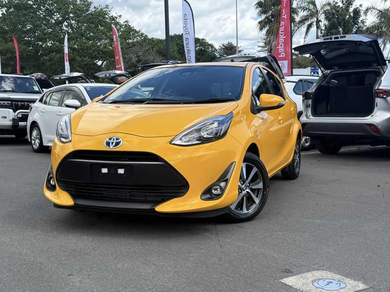 2017 Toyota Aqua 1.5 Hybrid G Soft Leather image 5