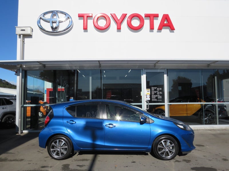 2017 Toyota Aqua 1.5 Hybrid G Soft Leather Sele... image 4