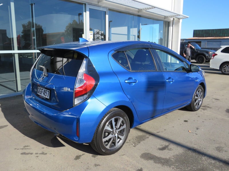 2017 Toyota Aqua 1.5 Hybrid G Soft Leather Sele... image 5