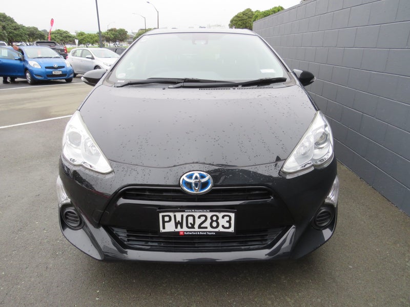 2017 Toyota Aqua 1.5 Hybrid S image 3