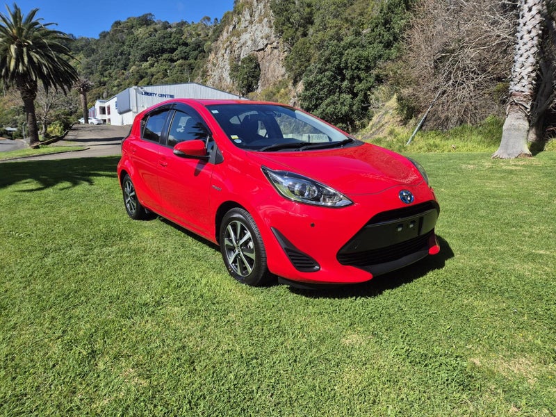 2017 Toyota Aqua 1.5 Hybrid S image 3