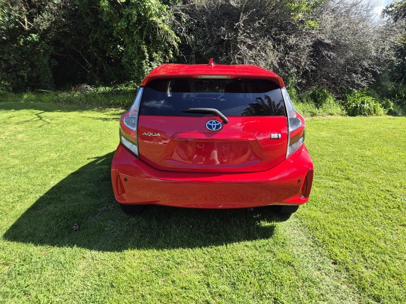 2017 Toyota Aqua 1.5 Hybrid S image 5