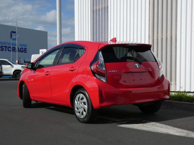 2017 Toyota Aqua 1.5 Hybrid S image 2