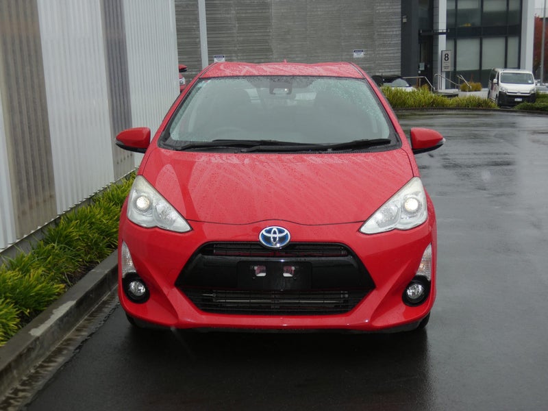 2017 Toyota Aqua 1.5 Hybrid S image 4