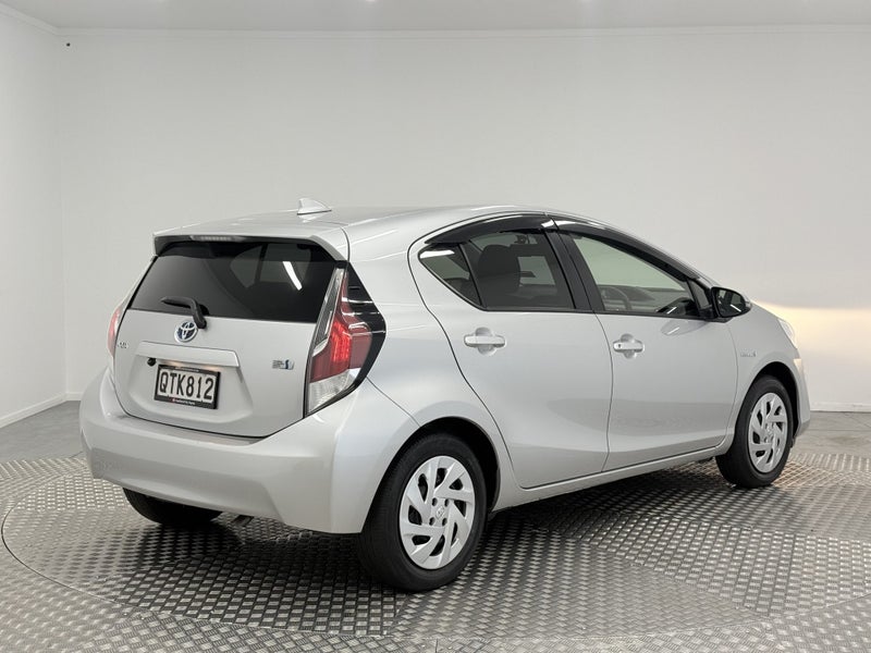 2017 Toyota Aqua 1.5 Hybrid S image 3