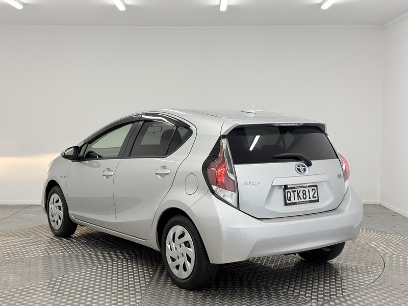 2017 Toyota Aqua 1.5 Hybrid S image 5