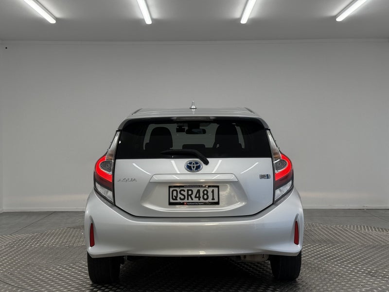 2017 Toyota Aqua 1.5 Hybrid S image 4