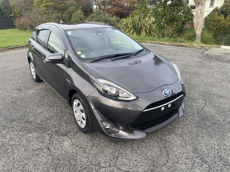 2017 Toyota Aqua 1.5 Hybrid S 5 Dr Hatch CVT 2W... image 1