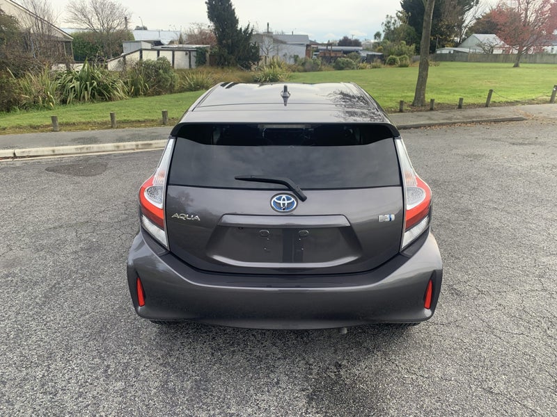 2017 Toyota Aqua 1.5 Hybrid S 5 Dr Hatch CVT 2W... image 5