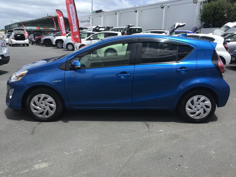 2017 Toyota Aqua 1.5 Hybrid S 5 Dr Hatch CVT 2WD image 5