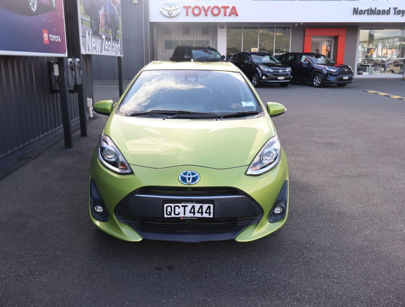 2017 Toyota Aqua 1.5 Hybrid S 5 Dr Hatch CVT 2WD image 2