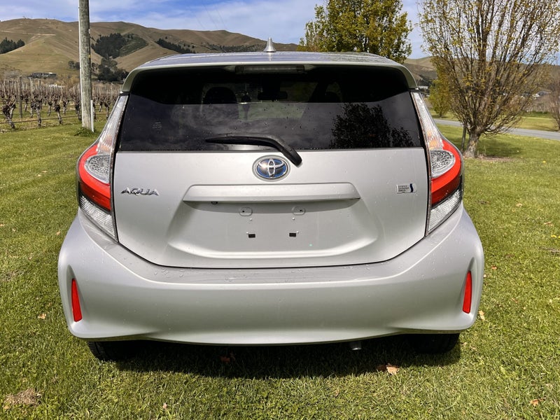 2017 Toyota Aqua 1.5 Hybrid S 5 Dr Hatch CVT 2WD image 5