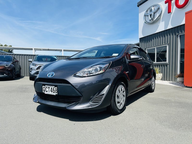 2017 Toyota Aqua 1.5 Hybrid S Automatic Hatch image 3