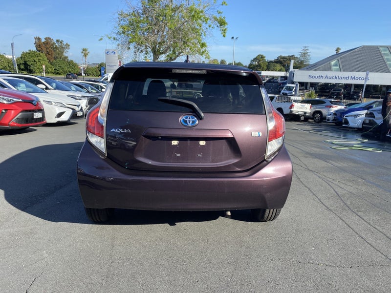 2017 Toyota Aqua 1.5 Hybrid S Hatch 2WD image 3