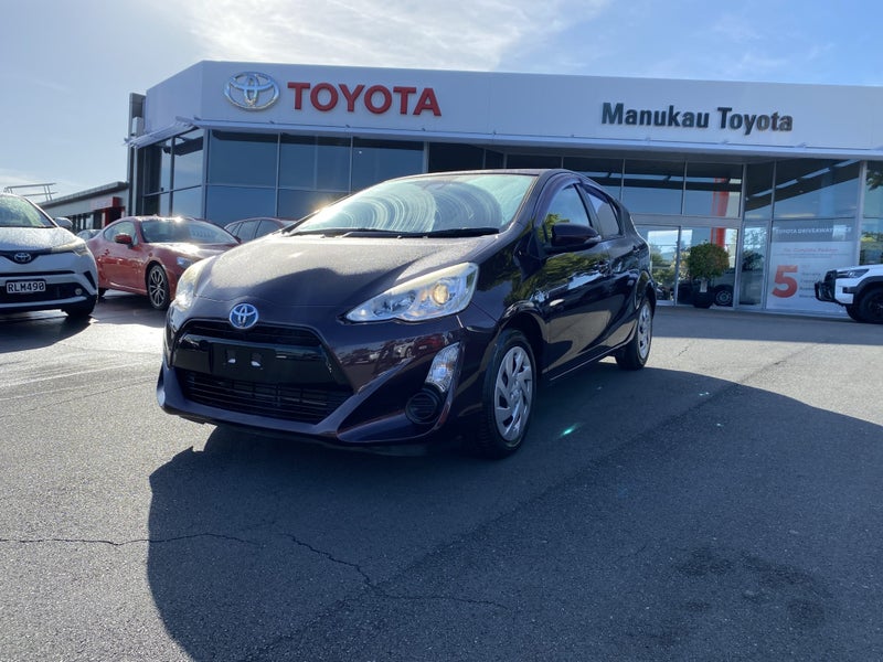 2017 Toyota Aqua 1.5 Hybrid S Hatch 2WD image 5