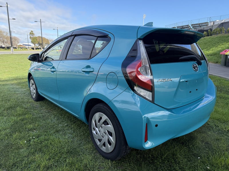 2017 Toyota Aqua 1.5 Hybrid S Hatch - Certified... image 5